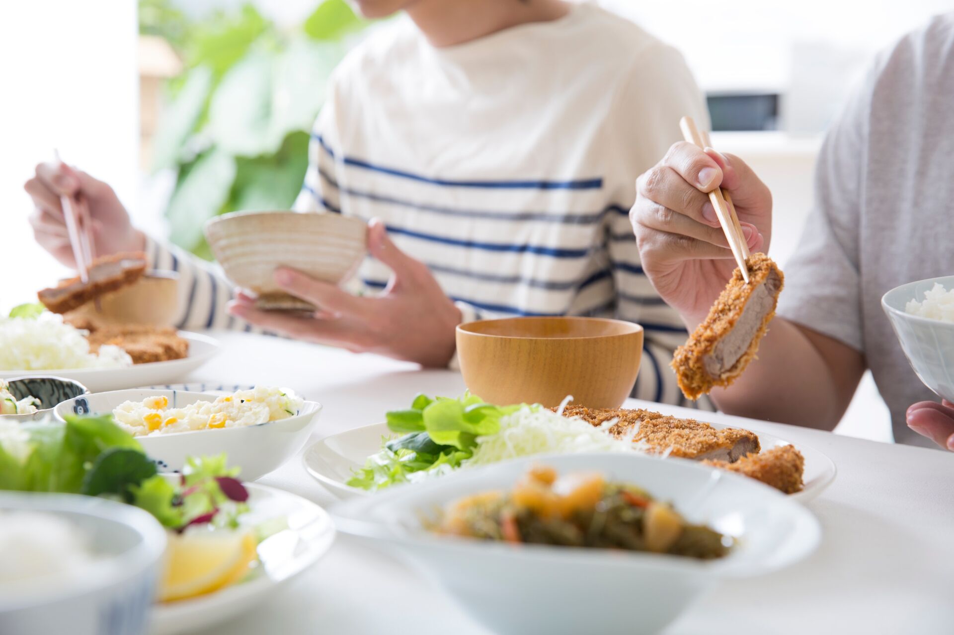 よく噛んで食べる